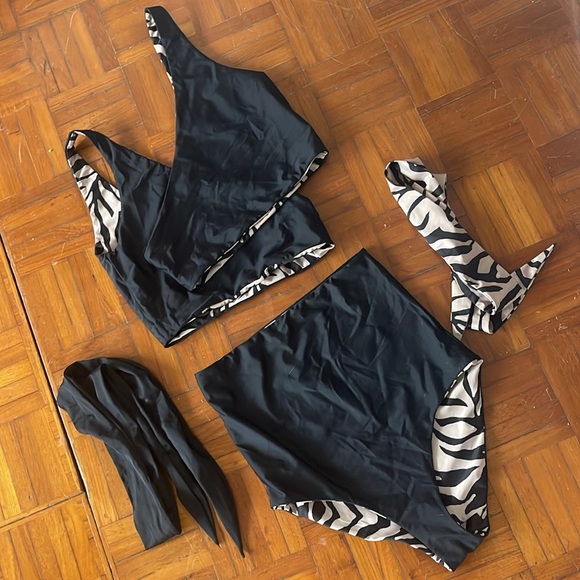 Baiia Tulum Reversible Bikini size 8 - Picture 2 of 8